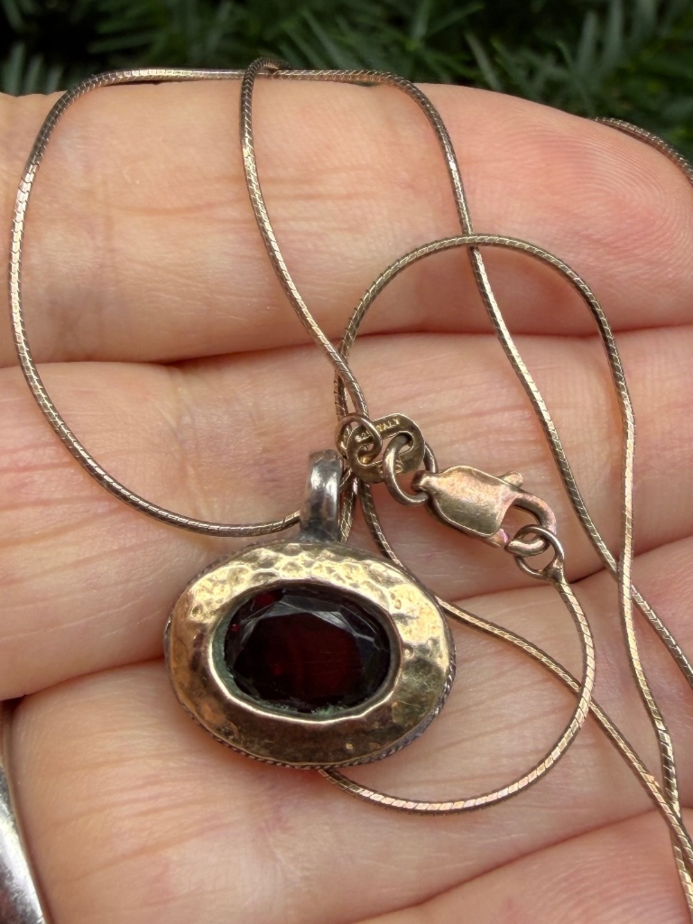 VINTAGE BEZEL SET GARNET PENDANT CHAIN NECKLACE GILDED 925 STERLING SILVER ITALY